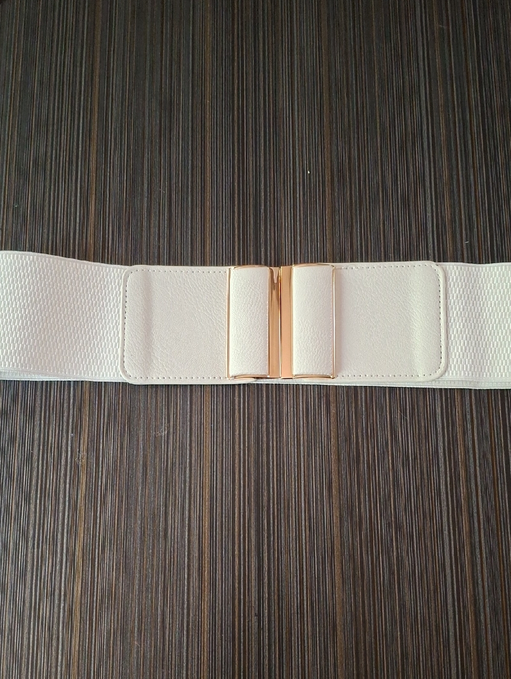 White Elastic Waist Belt with Gold Accent